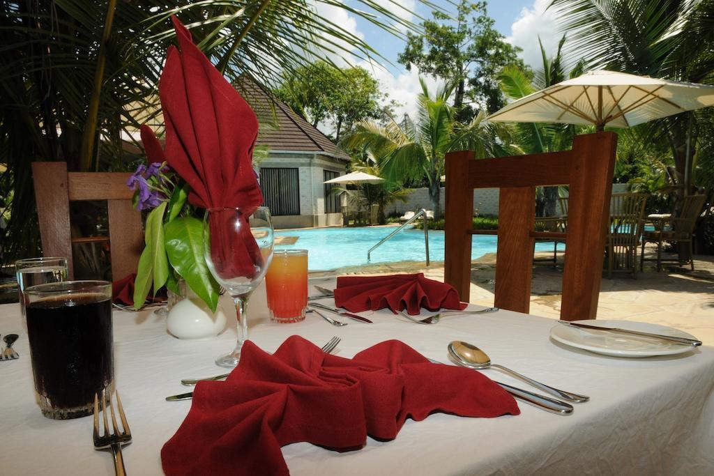 Lotfa Resort Diani Диани Бийч Екстериор снимка