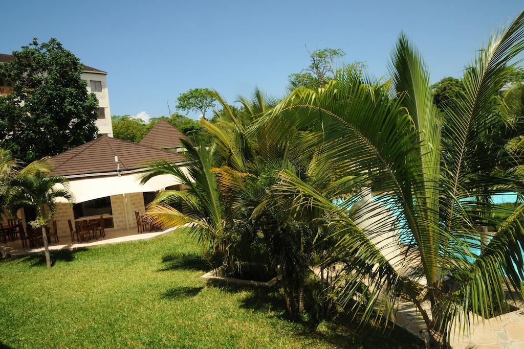 Lotfa Resort Diani Диани Бийч Екстериор снимка