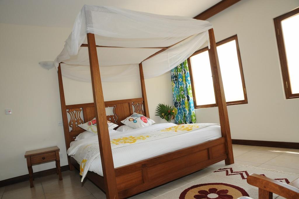 Lotfa Resort Diani Диани Бийч Екстериор снимка
