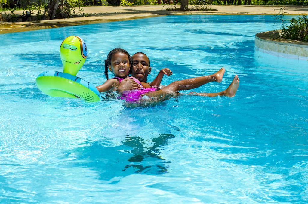 Lotfa Resort Diani Диани Бийч Екстериор снимка